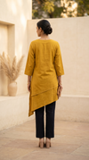Yellow Bloom Asymmetric coord set